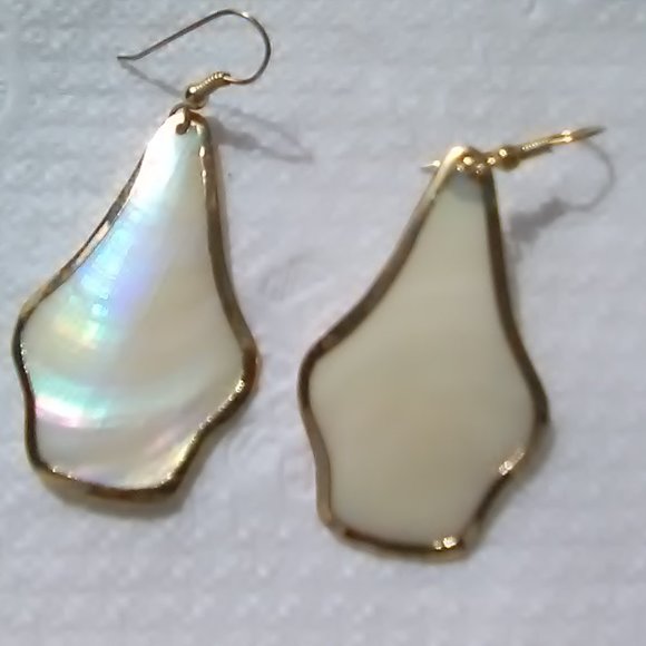 Jewelry - White Abalone Earrings/pentagon